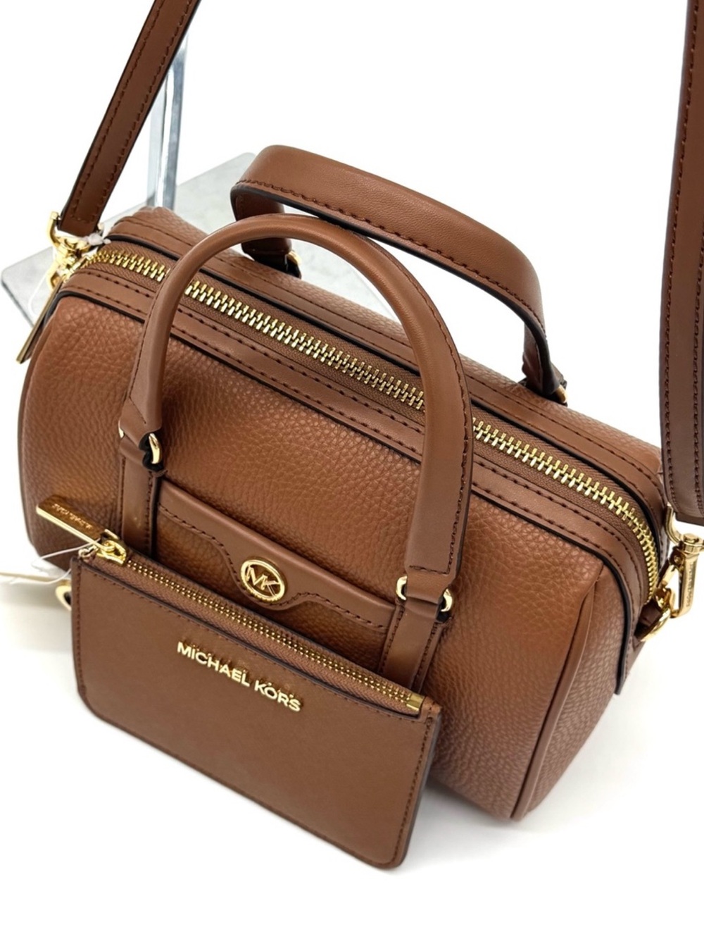 Michael Kors Small Travel Duffle Xbody Bag & Matching TZ Coinpouch Luggage - Picture 8 of 12